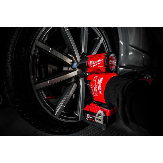 Аккумуляторный импульсный гайковерт Milwaukee M18 FMTIW2F12-502X - 4933478450, Модель: M18 FMTIW2F12-502X, фото, изображение 7 Аккумуляторный импульсный гайковерт Milwaukee M18 FMTIW2F12-502X - 4933478450, Модель: M18 FMTIW2F12-502X, внеший вид, изображение 7