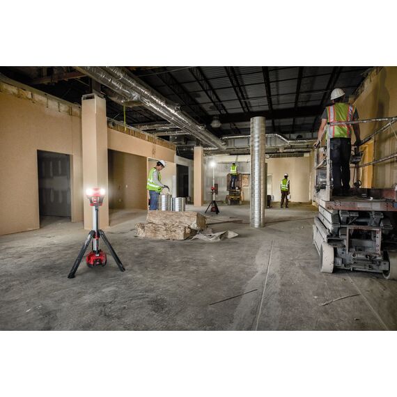 Высокомощная мачта освещения / зарядное устройство Milwaukee M18 HOSALC-0 - 4933478116, внеший вид, изображение 14