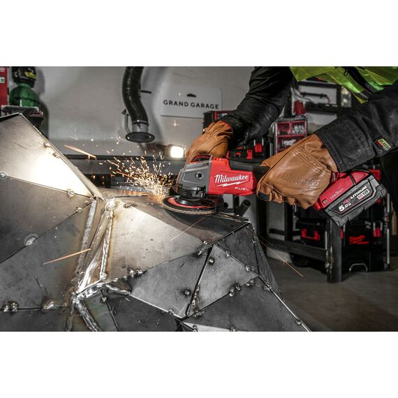 Аккумуляторная углошлифовальная машина Milwaukee M18 ONEFSAG125XPDB-502X - 4933478435, Модель: M18 ONEFSAG125XPDB-502X, внеший вид, изображение 6