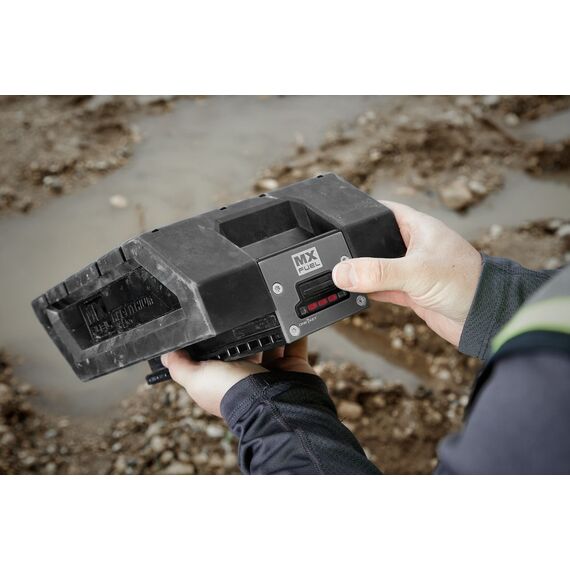 Аккумулятор Milwaukee MX FUEL™ MXF XC406 6.0 Ah - 4933471837, Модель: MX FUEL™ MXF XC406, фото, изображение 10 Аккумулятор Milwaukee MX FUEL™ MXF XC406 6.0 Ah - 4933471837, Модель: MX FUEL™ MXF XC406, внеший вид, изображение 10