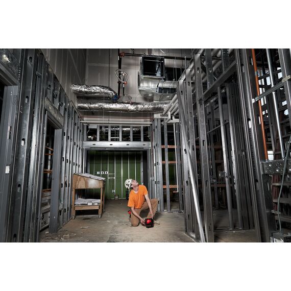 Аккумуляторный лазерный нивелир Milwaukee L4 CLLP-301C - 4933478099, Модель: L4 CLLP-301C, внеший вид, изображение 9