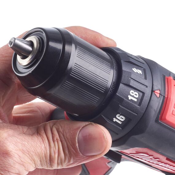Аккумуляторная дрель-шуруповерт Milwaukee M12 BDD-201C - 4933479439, Модель: M12 BDD-201C, фото, изображение 20 Аккумуляторная дрель-шуруповерт Milwaukee M12 BDD-201C - 4933479439, Модель: M12 BDD-201C, внеший вид, изображение 20