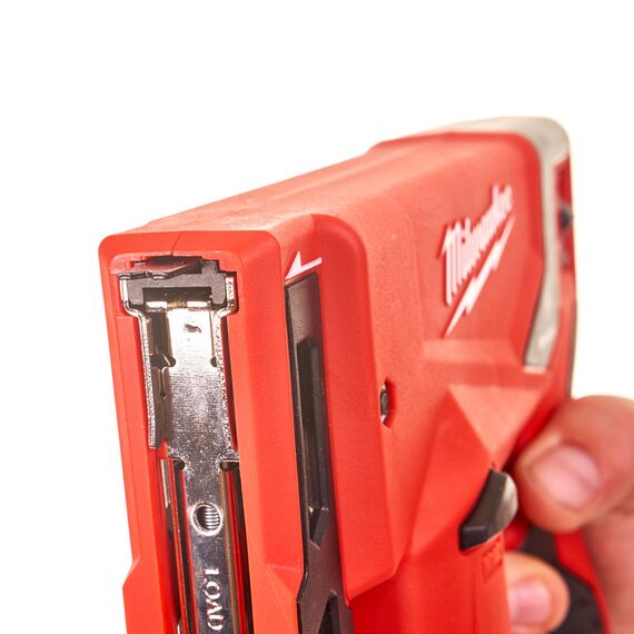 Аккумуляторный степлер Milwaukee M12 BST-0 - 4933459634, Модель: M12 BST-0, фото, изображение 7 Аккумуляторный степлер Milwaukee M12 BST-0 - 4933459634, Модель: M12 BST-0, внеший вид, изображение 7
