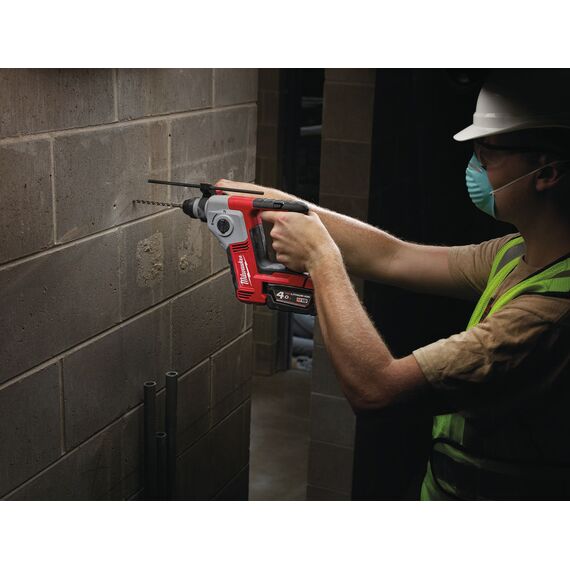 Аккумуляторный перфоратор Milwaukee M18 BH-0X - 4933459542, фото, изображение 4 Аккумуляторный перфоратор Milwaukee M18 BH-0X - 4933459542, внеший вид, изображение 4