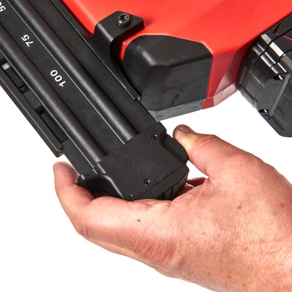 Аккумуляторный гвоздезабиватель Milwaukee M18 CN18GS-0X - 4933451959, Модель: M18 CN18GS-0X, внеший вид, изображение 9