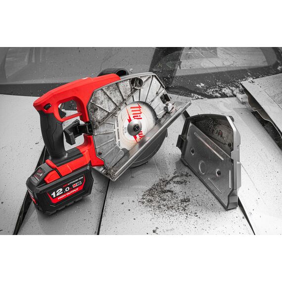 Аккумуляторная циркулярная пила по металлу Milwaukee M18 FMCS66-121C - 4933472111, Модель: M18 FMCS66-121C, внеший вид, изображение 15
