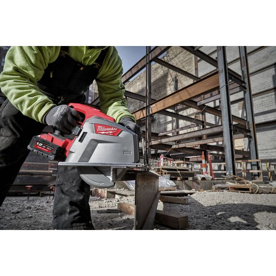 Аккумуляторная циркулярная пила по металлу Milwaukee M18 FMCS66-121C - 4933472111, Модель: M18 FMCS66-121C, внеший вид, изображение 11