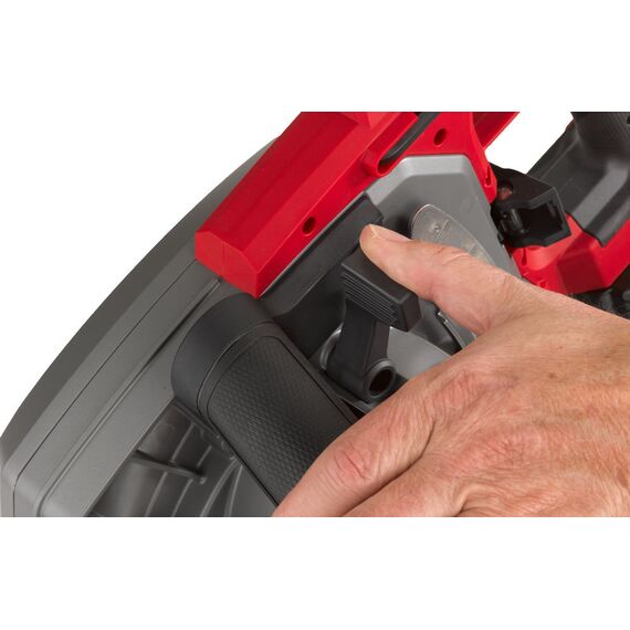 Аккумуляторная циркулярная пила по металлу Milwaukee M18 FMCS66-121C - 4933472111, Модель: M18 FMCS66-121C, внеший вид, изображение 24