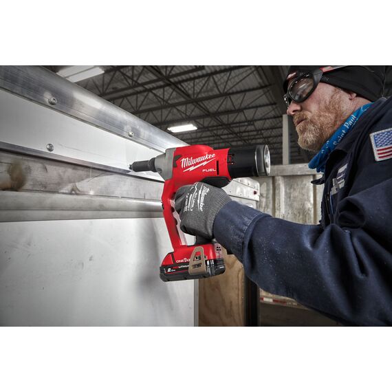 Аккумуляторный заклепочник Milwaukee M18 ONEFPRT-202X - 4933478602, Модель: M18 ONEFPRT-202X, фото, изображение 4 Аккумуляторный заклепочник Milwaukee M18 ONEFPRT-202X - 4933478602, Модель: M18 ONEFPRT-202X, внеший вид, изображение 4