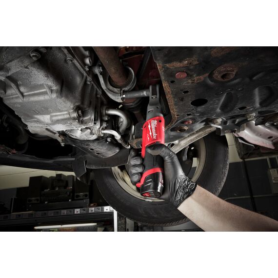Аккумуляторная импульсная трещотка Milwaukee M12 FIR38-201B - 4933459798, Модель: M12 FIR38-201B, фото, изображение 7 Аккумуляторная импульсная трещотка Milwaukee M12 FIR38-201B - 4933459798, Модель: M12 FIR38-201B, внеший вид, изображение 7