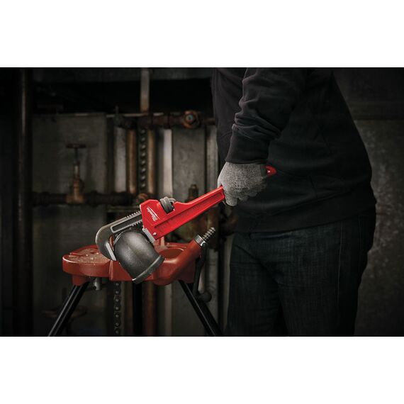 Стальной разводной трубный ключ Milwaukee STEEL PIPE WRENCH 350 MM - 48227114, Модель: STEEL PIPE WRENCH 350 MM, фото, изображение 3 Стальной разводной трубный ключ Milwaukee STEEL PIPE WRENCH 350 MM - 48227114, Модель: STEEL PIPE WRENCH 350 MM, внеший вид, изображение 3