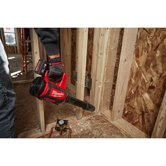 Аккумуляторная воздуходувка Milwaukee M12 BBL-0 - 4933472214, внеший вид, изображение 16