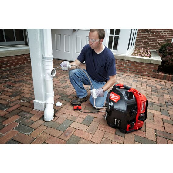 Аккумуляторная ранцевая прочистная машина Milwaukee M18 FFSDC10-0 - 4933459707, фото, изображение 15 Аккумуляторная ранцевая прочистная машина Milwaukee M18 FFSDC10-0 - 4933459707, внеший вид, изображение 15