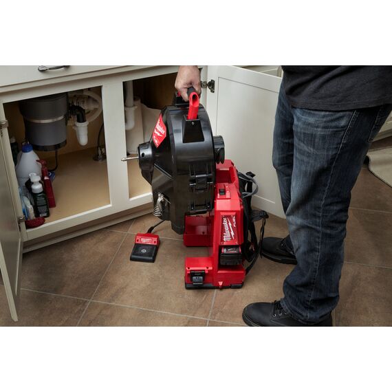 Аккумуляторная ранцевая прочистная машина Milwaukee M18 FFSDC10-0 - 4933459707, фото, изображение 4 Аккумуляторная ранцевая прочистная машина Milwaukee M18 FFSDC10-0 - 4933459707, внеший вид, изображение 4