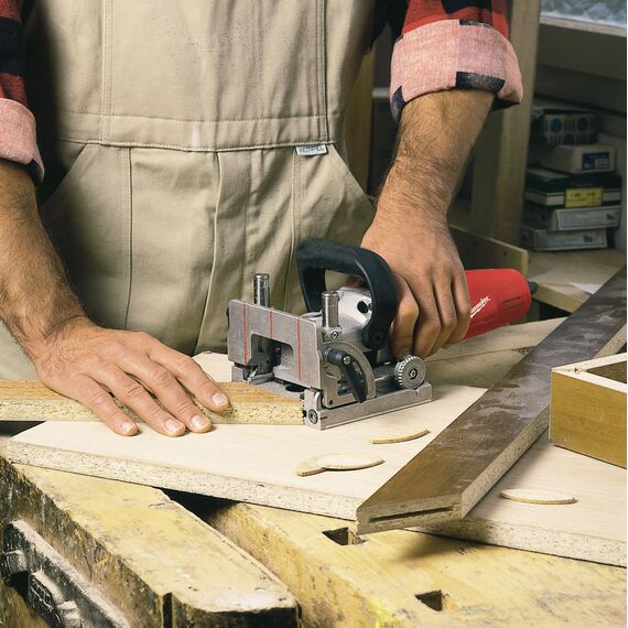 Ламельный фрезер Milwaukee PJ 710 - 4933378875, Модель: PJ 710, фото, изображение 15 Ламельный фрезер Milwaukee PJ 710 - 4933378875, Модель: PJ 710, внеший вид, изображение 15