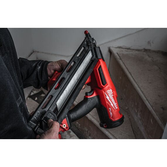 Аккумуляторный гвоздезабиватель Milwaukee M18 FN15GA-0X - 4933478091, внеший вид, изображение 6