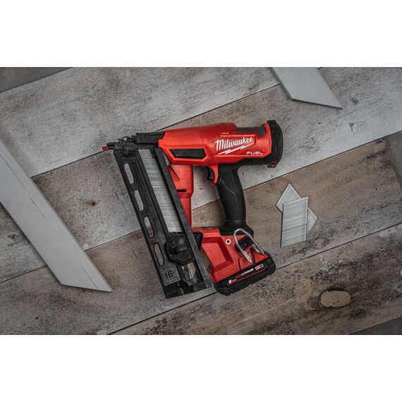 Аккумуляторный гвоздезабиватель Milwaukee M18 FN16GA-202X - 4933478093, внеший вид, изображение 18