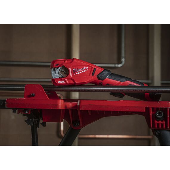 Аккумуляторный труборез для нержавеющей стали Milwaukee M12 PCSS-202C - 4933479242, Модель: M12 PCSS-202C, внеший вид, изображение 17