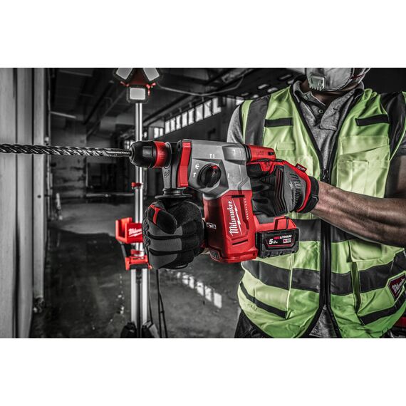 Аккумуляторный перфоратор Milwaukee M18 BLHX-502X - 4933478892, Модель: M18 BLHX-502X, фото, изображение 13 Аккумуляторный перфоратор Milwaukee M18 BLHX-502X - 4933478892, Модель: M18 BLHX-502X, внеший вид, изображение 13