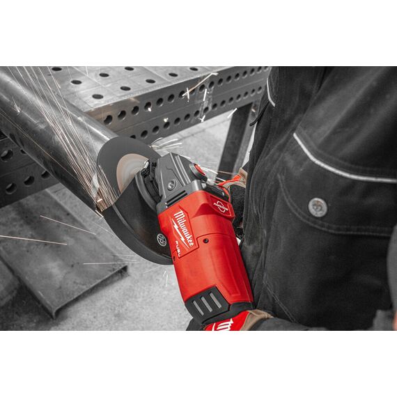 Аккумуляторная углошлифовальная машина Milwaukee M18 ONEFLAG230XPDB-122C - 4933478783, Модель: M18 ONEFLAG230XPDB-122C, внеший вид, изображение 17