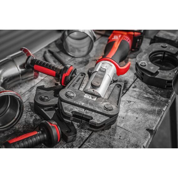 Аккумуляторный гидравлический инструмент для обжима труб Milwaukee M18 BLHPTXL-502P - 4933479441, Модель: M18 BLHPTXL-502P, фото, изображение 16 Аккумуляторный гидравлический инструмент для обжима труб Milwaukee M18 BLHPTXL-502P - 4933479441, Модель: M18 BLHPTXL-502P, внеший вид, изображение 16