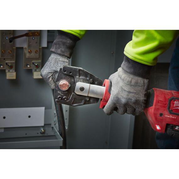 Аккумуляторный гидравлический инструмент для резки кабеля Milwaukee M18 ONEHCC-201C CU⁄AL-SET - 4933464301, Модель: M18 ONEHCC-201C CU⁄AL-SET, фото, изображение 7 Аккумуляторный гидравлический инструмент для резки кабеля Milwaukee M18 ONEHCC-201C CU⁄AL-SET - 4933464301, Модель: M18 ONEHCC-201C CU⁄AL-SET, внеший вид, изображение 7