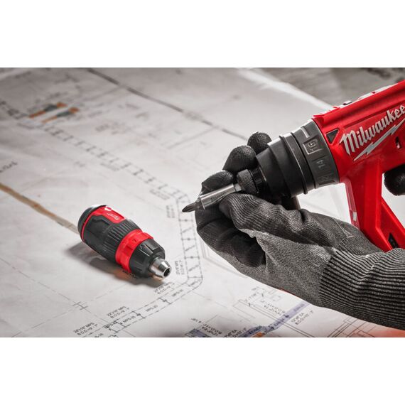 Универсальная отвертка с трещоткой Milwaukee 8 IN 1 COMPACT RATCHETING MULTI-BIT SCREWDRIVER - 4932480581, Модель: 8 IN 1 COMPACT RATCHETING MULTI-BIT SCREWDRIVER, внеший вид, изображение 9