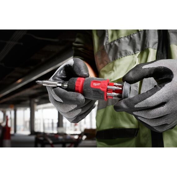 Универсальная отвертка с трещоткой Milwaukee 8 IN 1 COMPACT RATCHETING MULTI-BIT SCREWDRIVER - 4932480581, Модель: 8 IN 1 COMPACT RATCHETING MULTI-BIT SCREWDRIVER, внеший вид, изображение 10