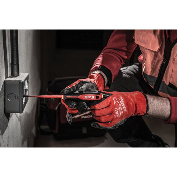 Трехгранная отвертка, изолированная Milwaukee TRI-LOBE VDE SCREWDRIVER-SLOTTED 0.8 X 4 X 100 - 4932478715, Тип отвертки: SL 4 x 0,8, Модель: TRI-LOBE VDE SCREWDRIVER-SLOTTED 0.8 X 4 X 100, внеший вид, изображение 3