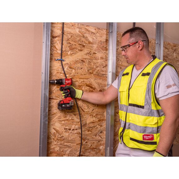Аккумуляторная дрель-шуруповерт Milwaukee M18 BLDDRC-402C - 4933492834, Модель: M18 BLDDRC-402C, фото, изображение 10 Аккумуляторная дрель-шуруповерт Milwaukee M18 BLDDRC-402C - 4933492834, Модель: M18 BLDDRC-402C, внеший вид, изображение 10