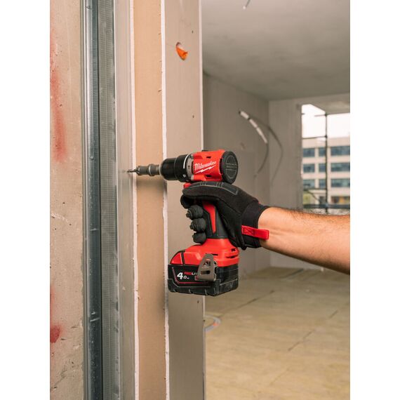 Аккумуляторная ударная дрель-шуруповерт Milwaukee M18 BLPDRC-422C - 4933492825, Модель: M18 BLPDRC-422C, фото, изображение 13 Аккумуляторная ударная дрель-шуруповерт Milwaukee M18 BLPDRC-422C - 4933492825, Модель: M18 BLPDRC-422C, внеший вид, изображение 13