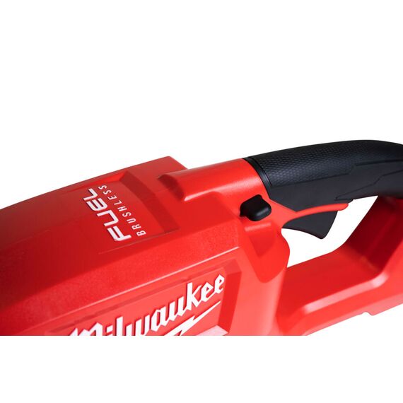 Аккумуляторный кусторез Milwaukee M18 FHET60-802 - 4933493291, Модель: M18 FHET60-802, фото, изображение 7 Аккумуляторный кусторез Milwaukee M18 FHET60-802 - 4933493291, Модель: M18 FHET60-802, внеший вид, изображение 7