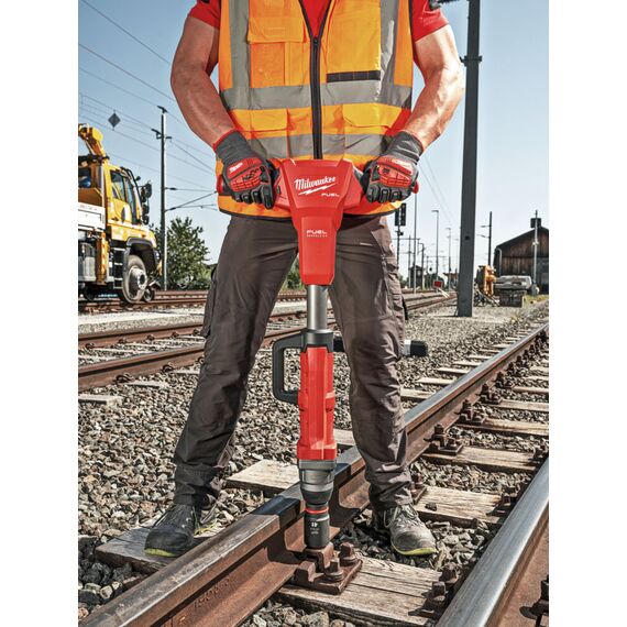 Аккумуляторный импульсный гайковерт Milwaukee M18 FHIWF1R-122C - 4933493141, Модель: M18 FHIWF1R-122C, фото, изображение 17 Аккумуляторный импульсный гайковерт Milwaukee M18 FHIWF1R-122C - 4933493141, Модель: M18 FHIWF1R-122C, внеший вид, изображение 17