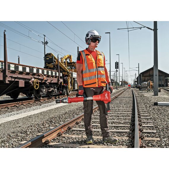 Аккумуляторный импульсный гайковерт Milwaukee M18 FHIWF1R-122C - 4933493141, Модель: M18 FHIWF1R-122C, фото, изображение 7 Аккумуляторный импульсный гайковерт Milwaukee M18 FHIWF1R-122C - 4933493141, Модель: M18 FHIWF1R-122C, внеший вид, изображение 7