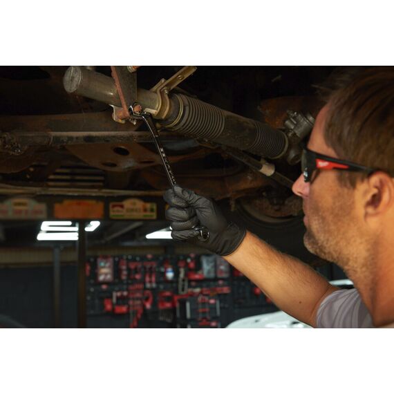 Перчатки рабочие Milwaukee 50 Pack Nitrile Disposable Gloves Grip 9／L - 4932493235, Модель: 50 Pack Nitrile Disposable Gloves Grip 9／L, Цвет: Черный, внеший вид, изображение 3