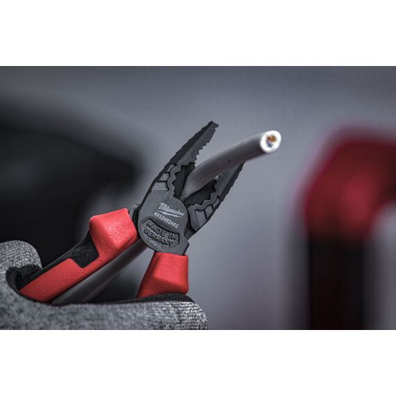 Плоскогубцы комбинированные Milwaukee COMBINATION PLIER 180 MM - 4932492462, Модель: COMBINATION PLIER 180 MM, Длина (мм): 180, внеший вид, изображение 3