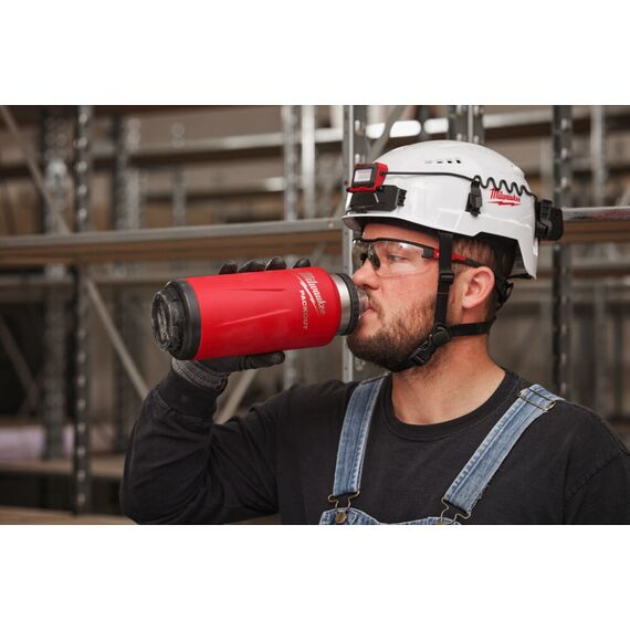 Термос Milwaukee PACKOUT BOTTLE 1065 ML CHUG LID RED - 4932493467, Модель: PACKOUT BOTTLE 1065 ML CHUG LID RED, внеший вид, изображение 9