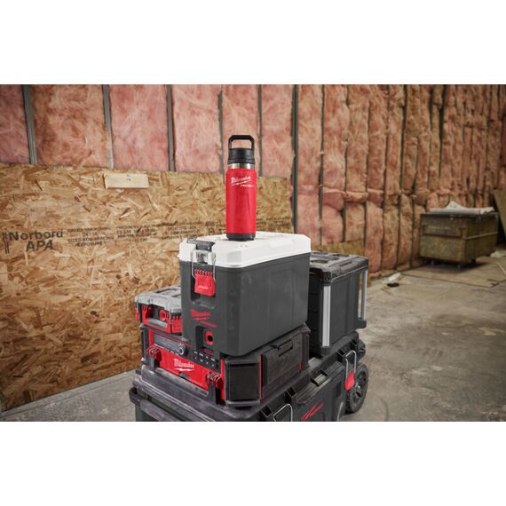 Термос Milwaukee PACKOUT BOTTLE 532 ML CHUG LID RED - 4932493991, Модель: PACKOUT BOTTLE 532 ML CHUG LID RED, внеший вид, изображение 4