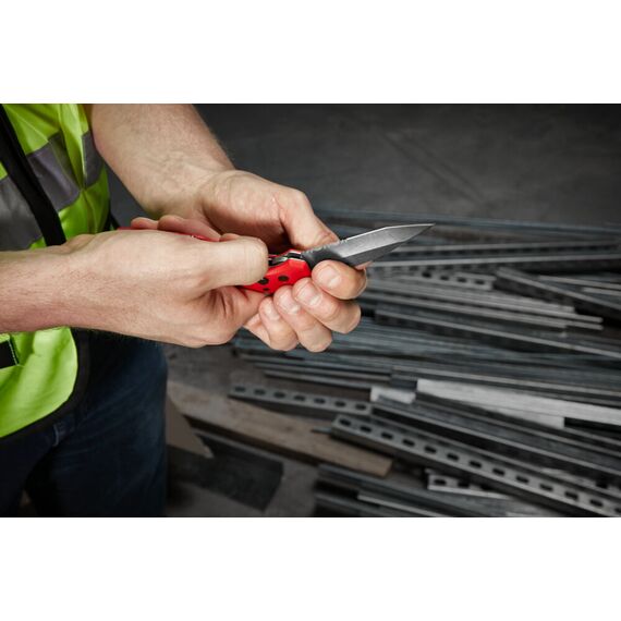 Нож складной 5 в 1 Milwaukee 5 IN 1 FOLDING KNIFE - 4932492454, внеший вид, изображение 7