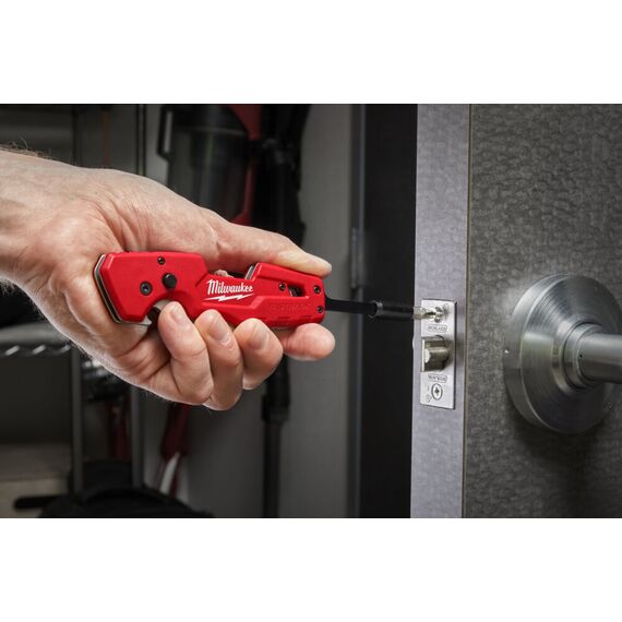 Нож складной 5 в 1 Milwaukee 5 IN 1 FOLDING KNIFE - 4932492454, внеший вид, изображение 8