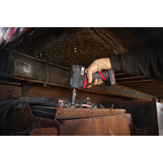 Аккумуляторный импульсный гайковерт Milwaukee M12 FCIWF38G3-0 - 4933493451, Модель: M12 FCIWF38G3-0, фото, изображение 16 Аккумуляторный импульсный гайковерт Milwaukee M12 FCIWF38G3-0 - 4933493451, Модель: M12 FCIWF38G3-0, внеший вид, изображение 16