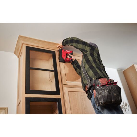 Аккумуляторный гвоздезабиватель Milwaukee M12 FCN18GS-202X - 4933493355, Модель: M12 FCN18GS-202X, внеший вид, изображение 7