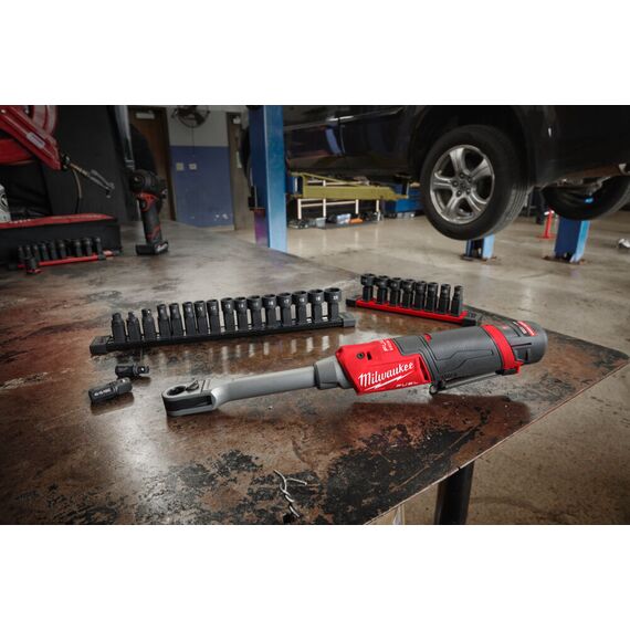 Аккумуляторная сквозная трещотка Milwaukee M12 FPTR-202X - 4933499411, Модель: M12 FPTR-202X, фото, изображение 23 Аккумуляторная сквозная трещотка Milwaukee M12 FPTR-202X - 4933499411, Модель: M12 FPTR-202X, внеший вид, изображение 23