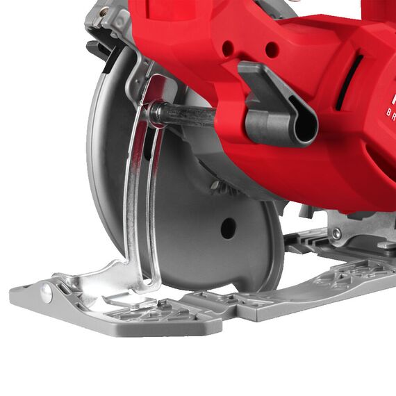 Аккумуляторная циркулярная пила по дереву и пластику Milwaukee M18 FCS552-0X - 4933493588, Диаметр диска (мм): 165, Посадочный диаметр (мм): 20, Модель: M18 FCS552-0X, внеший вид, изображение 4