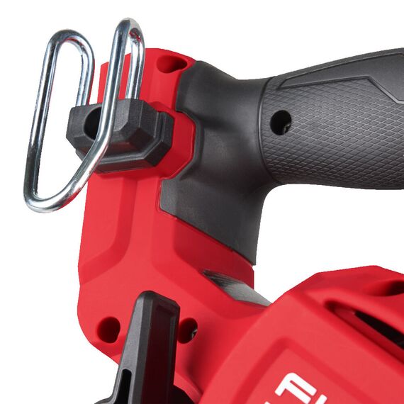 Аккумуляторная циркулярная пила по дереву и пластику Milwaukee M18 FCS552-302X - 4933493589, Диаметр диска (мм): 165, Посадочный диаметр (мм): 20, Модель: M18 FCS552-302X, фото, изображение 3 Аккумуляторная циркулярная пила по дереву и пластику Milwaukee M18 FCS552-302X - 4933493589, Диаметр диска (мм): 165, Посадочный диаметр (мм): 20, Модель: M18 FCS552-302X, внеший вид, изображение 3