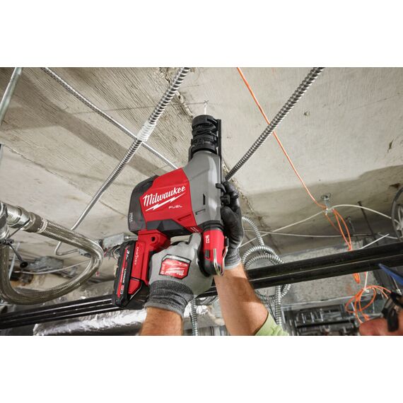 Аккумуляторный перфоратор Milwaukee M18 FHAFOH16-0 с системой пылеудаления - 4933493531, Модель: M18 FHAFOH16-0, внеший вид, изображение 15