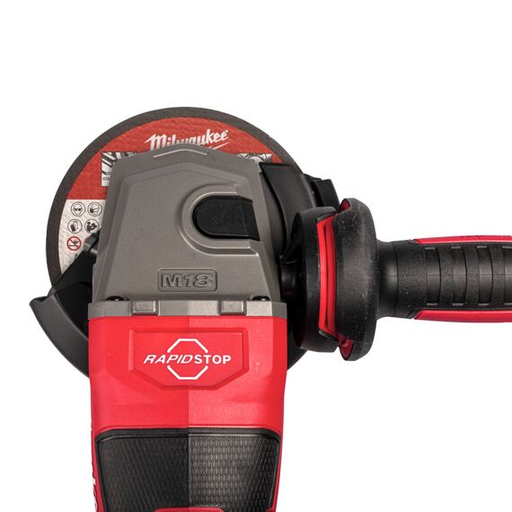 Аккумуляторная углошлифовальная машина Milwaukee M18 FHSAG125XB2-802X - 4933493416, Диаметр диска (мм): 125, Модель: M18 FHSAG125XB2-802X, фото, изображение 3 Аккумуляторная углошлифовальная машина Milwaukee M18 FHSAG125XB2-802X - 4933493416, Диаметр диска (мм): 125, Модель: M18 FHSAG125XB2-802X, внеший вид, изображение 3
