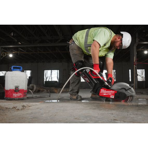 Отрезная машина - бетонорез Milwaukee MXF COS350G2-0 - 4933480478, Диаметр диска (мм): 350, Посадочный диаметр (мм): 20/25,4, Модель: MXF COS350G2-0, внеший вид, изображение 19