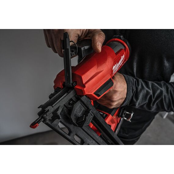 Аккумуляторный гвоздезабиватель Milwaukee M18 FN16GA-0 - 4933499154, Модель: M18 FN16GA-0, внеший вид, изображение 7
