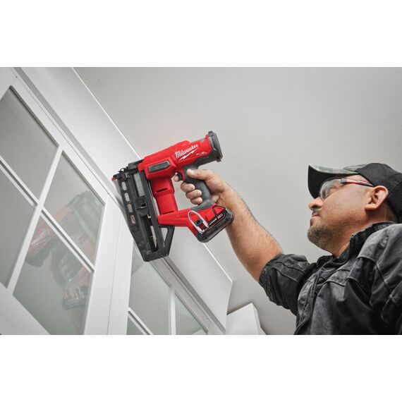 Аккумуляторный гвоздезабиватель Milwaukee M18 FN16GS-0X - 4933493353, внеший вид, изображение 12